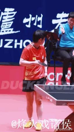 女裁判赛场遭遇离奇事件